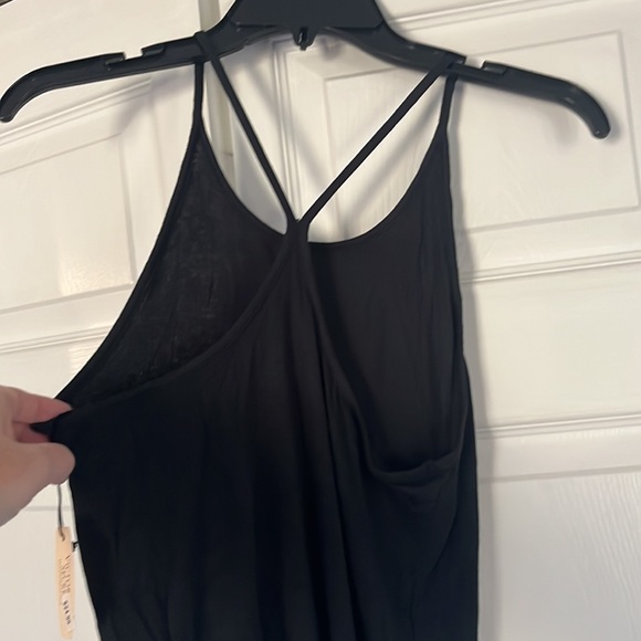 Victoria’s Secret Tank - Picture 2 of 2